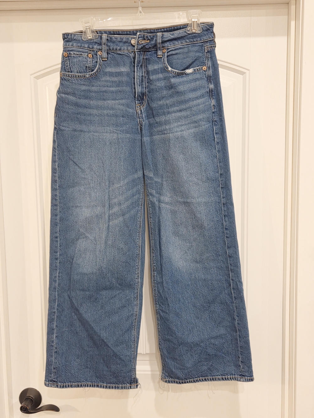 American Eagle Super High-Rise Baggy Wide Leg Jeans